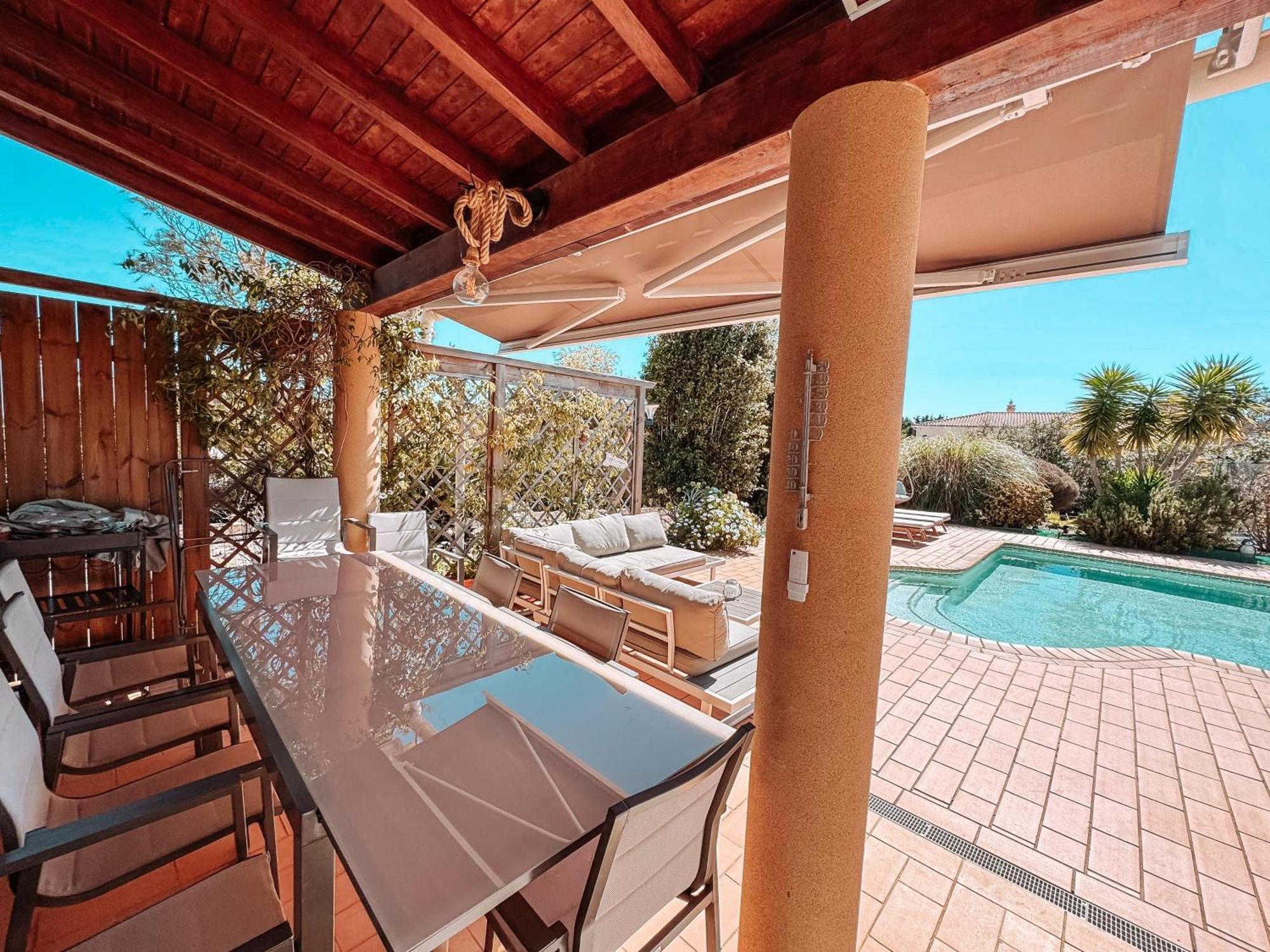 Villa Rubix Luz Exterior foto