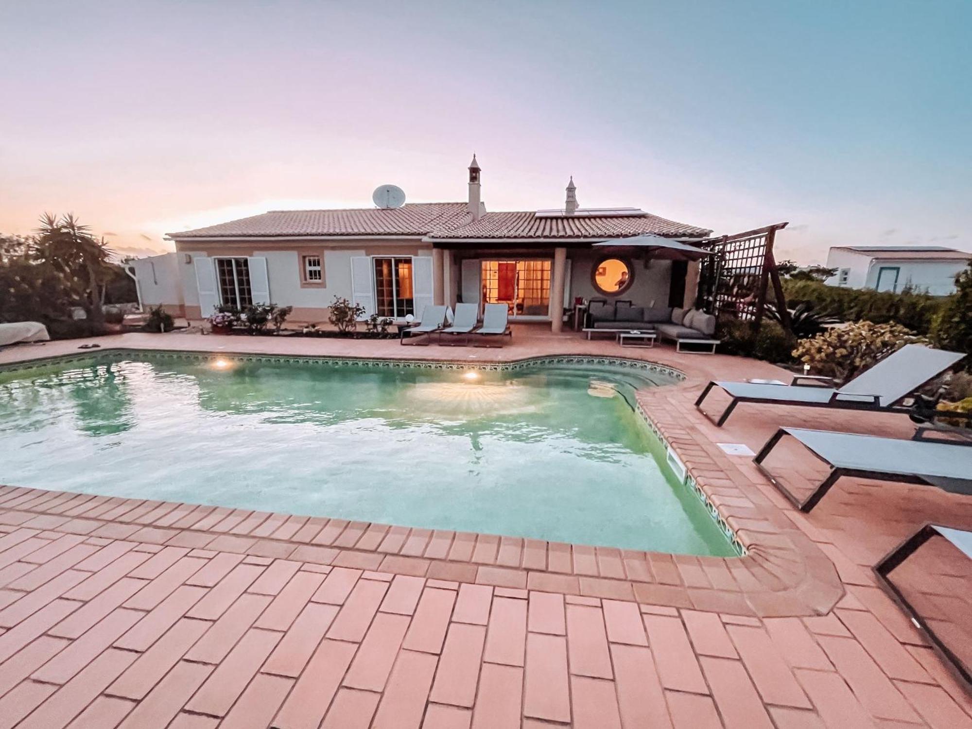 Villa Rubix Luz Exterior foto